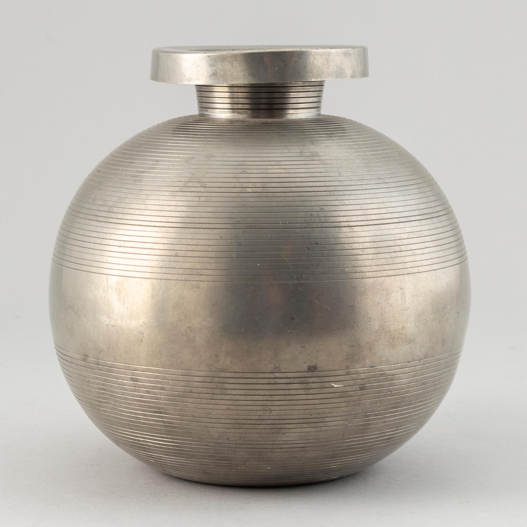 Sylvia Stave, a pewter vase, for CG Hallberg, Stockholm 1932.