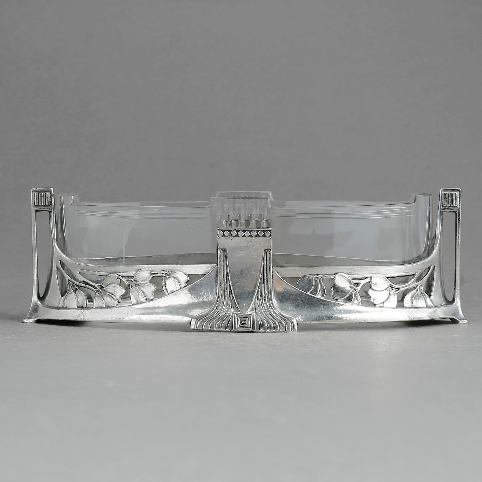 SKÅL, pläter, WMF (Württembergische Metallwarenfabrik), jugend, 1900-talets början.