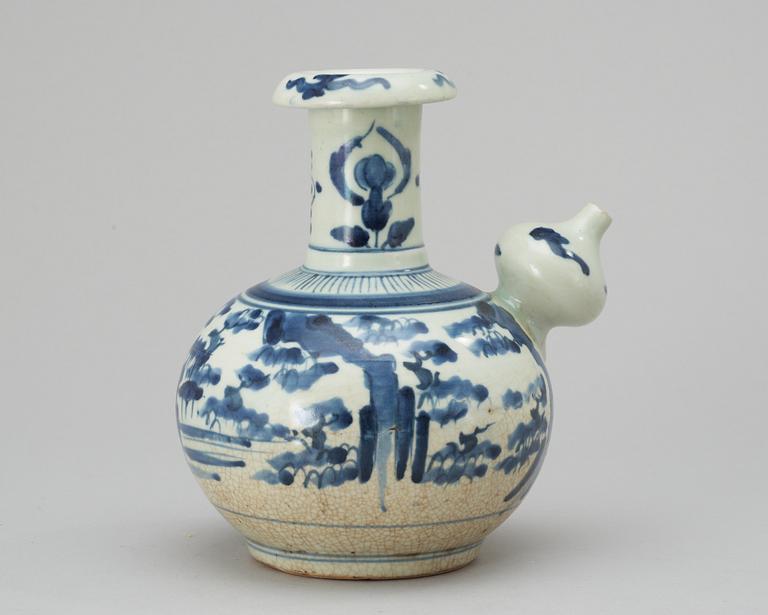 KENDI, porslin. Japan, 1700-tal.
