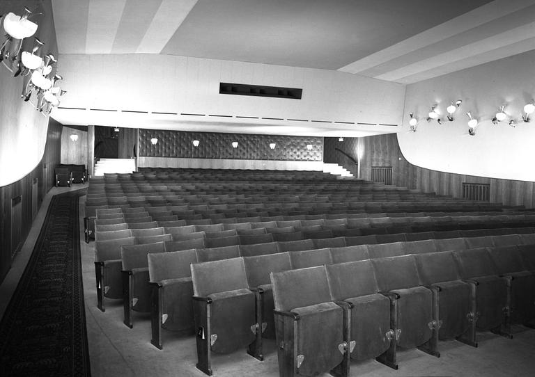 Bertil Brisborg, & Olle Elmgren, a wall lamp, custom made for the cinema "Forellen" in Luleå, Nordiska Kompaniet, circa 1951.