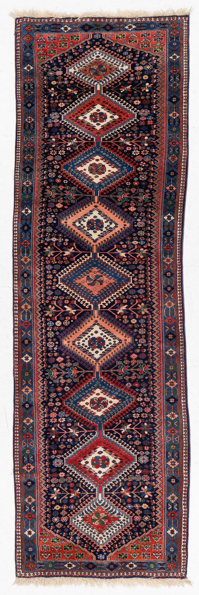 A Yallameh runner, c. 270 x 85 cm.