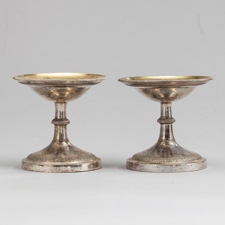 SALTKAR ETT PAR, silver, empire, Wien, Österike-Ungern 1820. Total vikt 200 g.