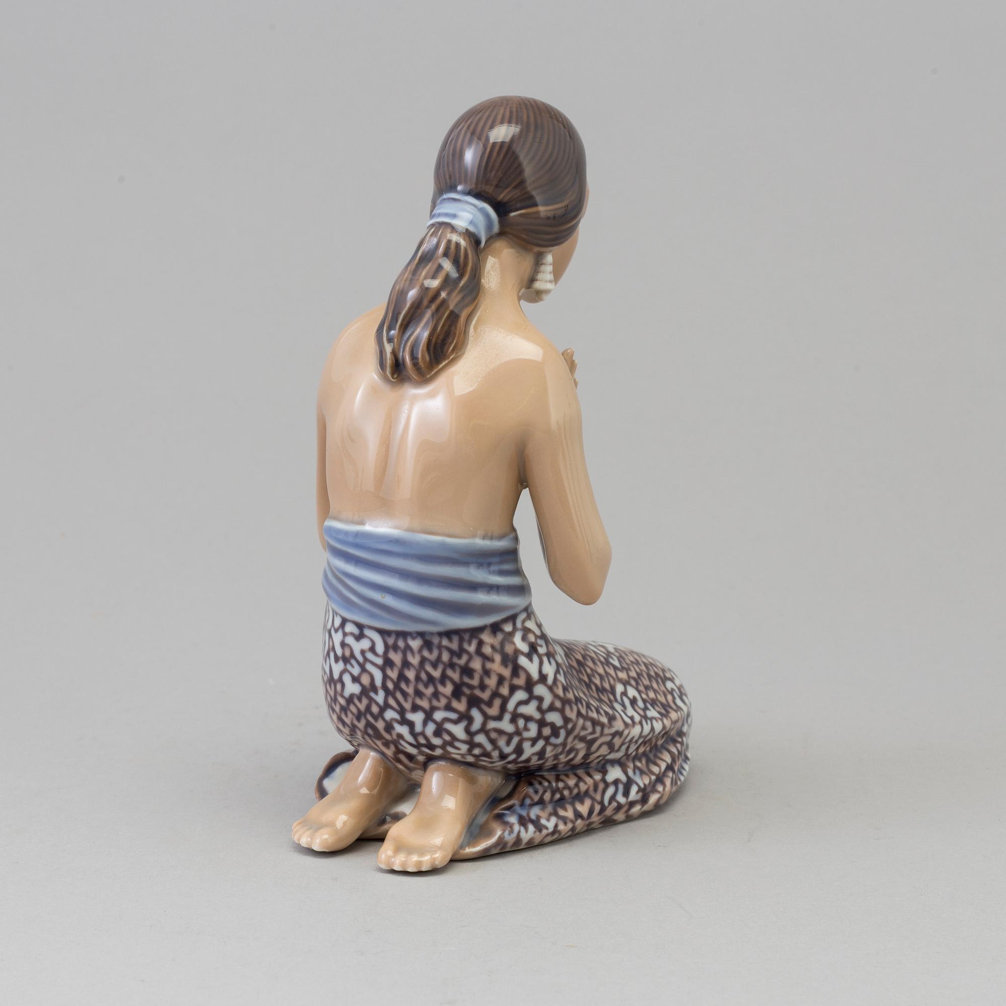 A Dahl Jensen porcelain figure, Denmark, 1940s.
