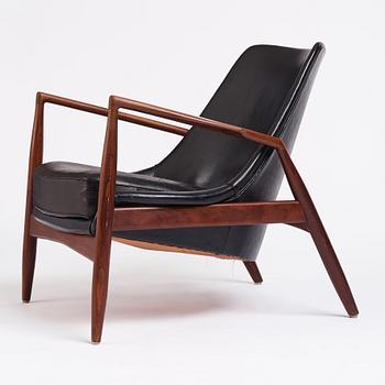 Ib Kofod-Larsen, a 'Sälen' (Seal) armchair, Olof Perssons Fåtöljindustri (OPE), Jönköping, Sweden 1950-60s.