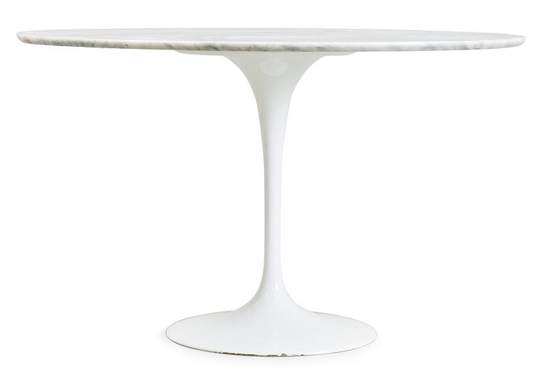 An Eero Saarinen 'Tulip' marble top dining table, Knoll International, USA.
