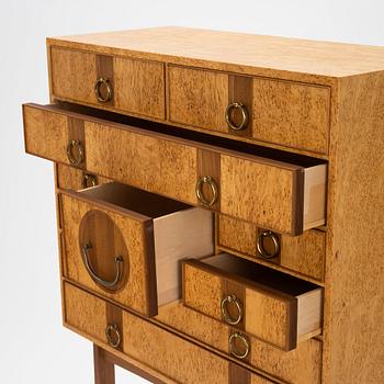 Josef Frank, a model 2215 cabinet, Firma Svenskt Tenn, post 1985.