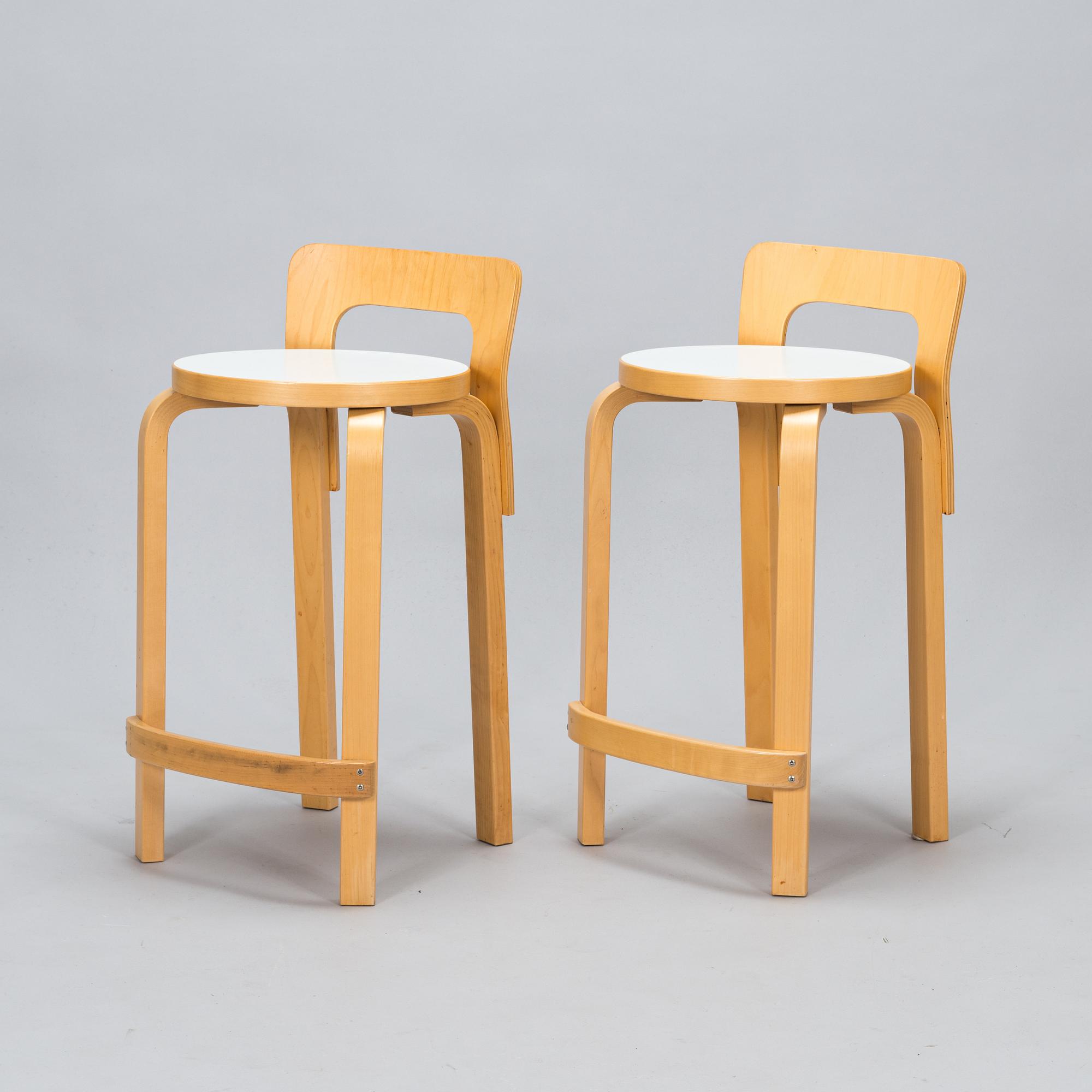 Alvar Aalto, barstolar, 2 st, modell K65, Artek 1997.