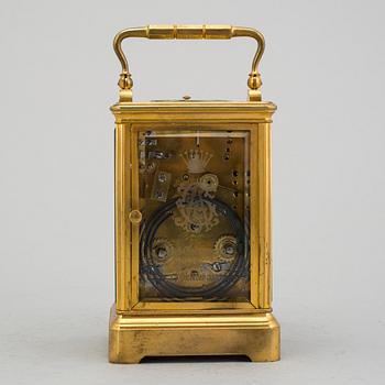 K. REINHOLDT & SOHN, Hofuhrmacher, Karlsruhe - Bordsur / Reseur, 90 x 140 x 80 mm.