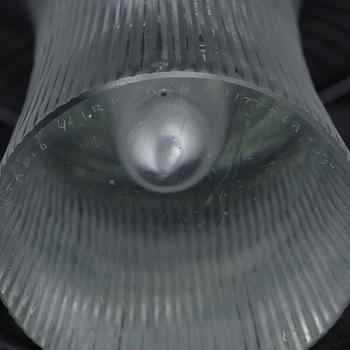 Tapio Wirkkala, A 'Kantarelli' glass vase, signed Tapio Wirkkala Iittala -55.