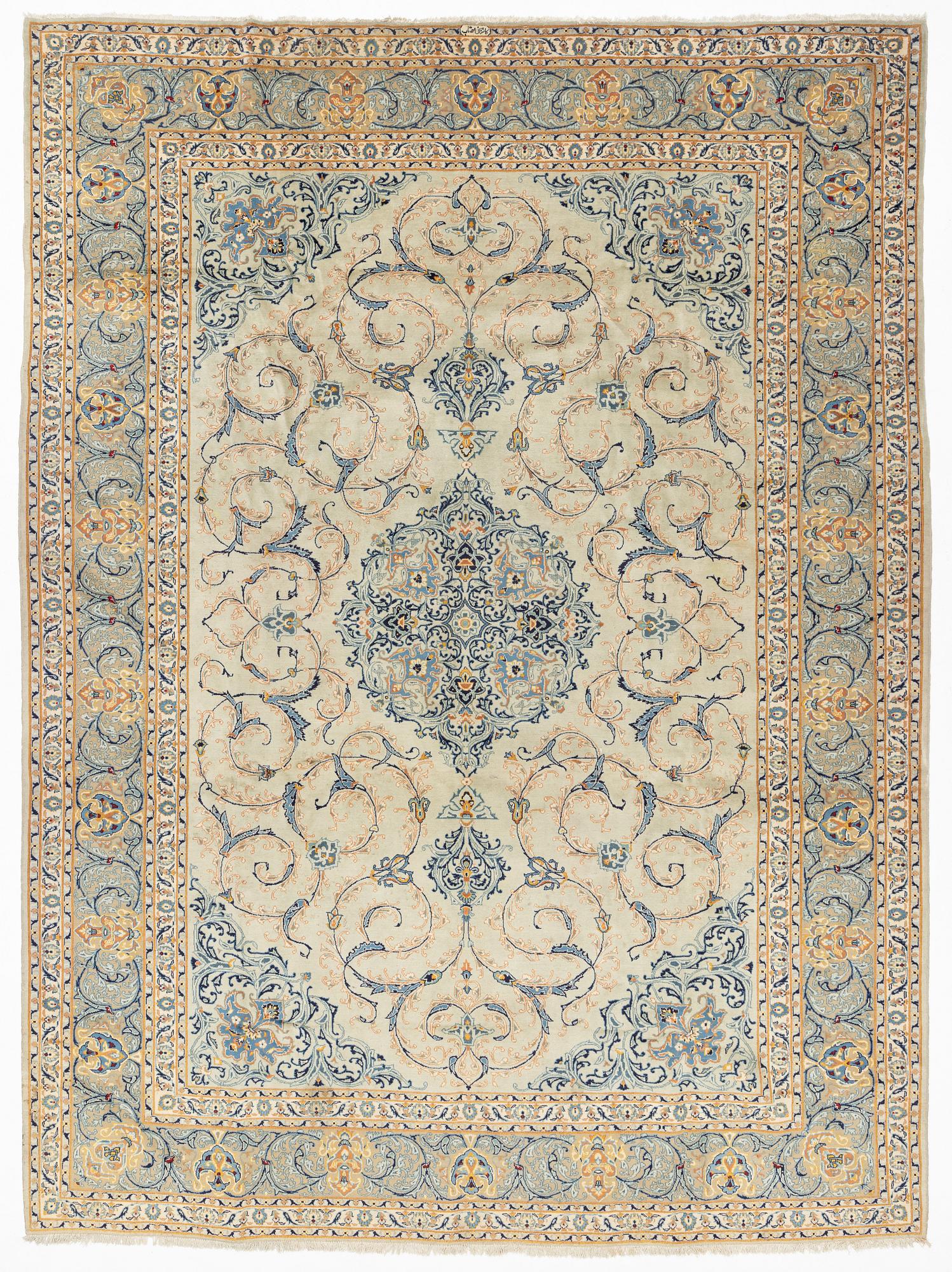 A signed Kashan, carpet ca 450 x 335 cm.