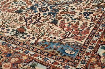 SEMI-ANTIQUE ESFAHAN PART SILK. 214,5 x 151 cm.