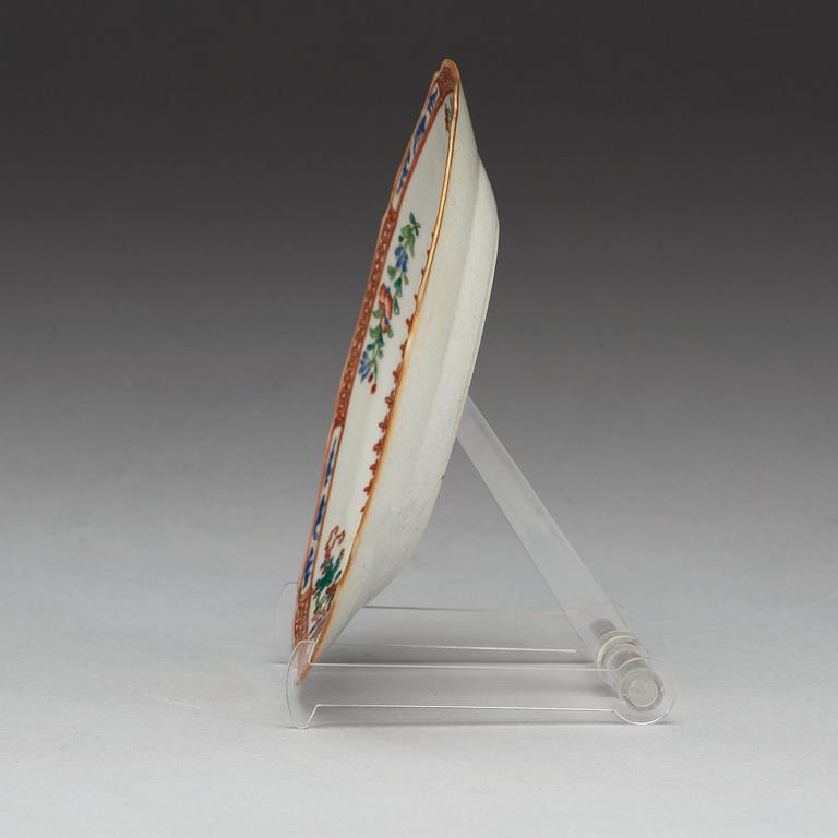 ASSIETTER, åtta stycken, kompaniporslin. Qing dynastin, Qianlong (1736-95).