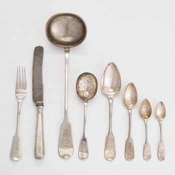 Hjalmar Fagerroos, a 44-piece silver cutlery set, Helsinki 1897. In original case.