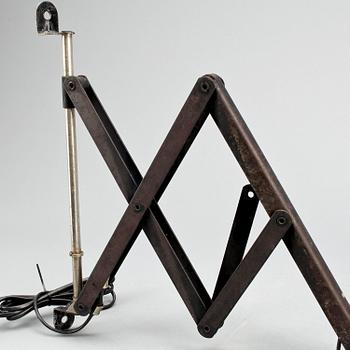 VÄGGLAMPA, industri, 1900-talets första hälft.