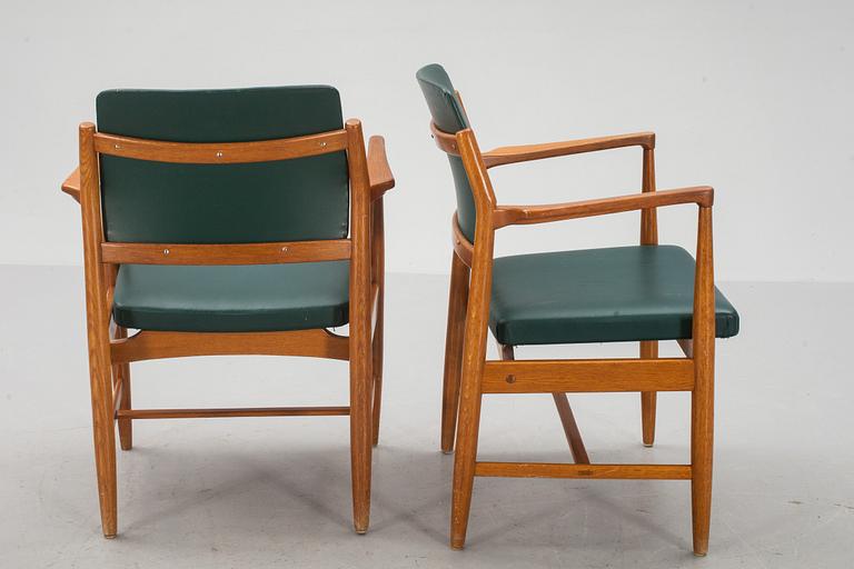 KARMSTOLAR, ett par, 1950-tal.