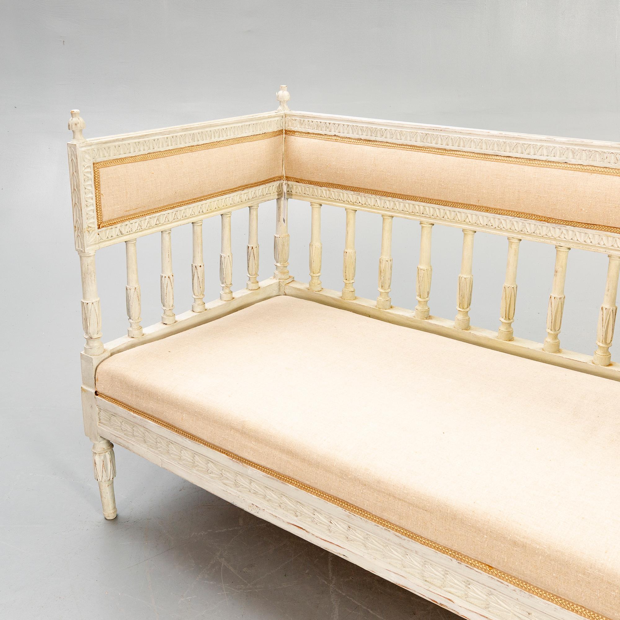 A painted Swedish Gustavian sofa around 1800.