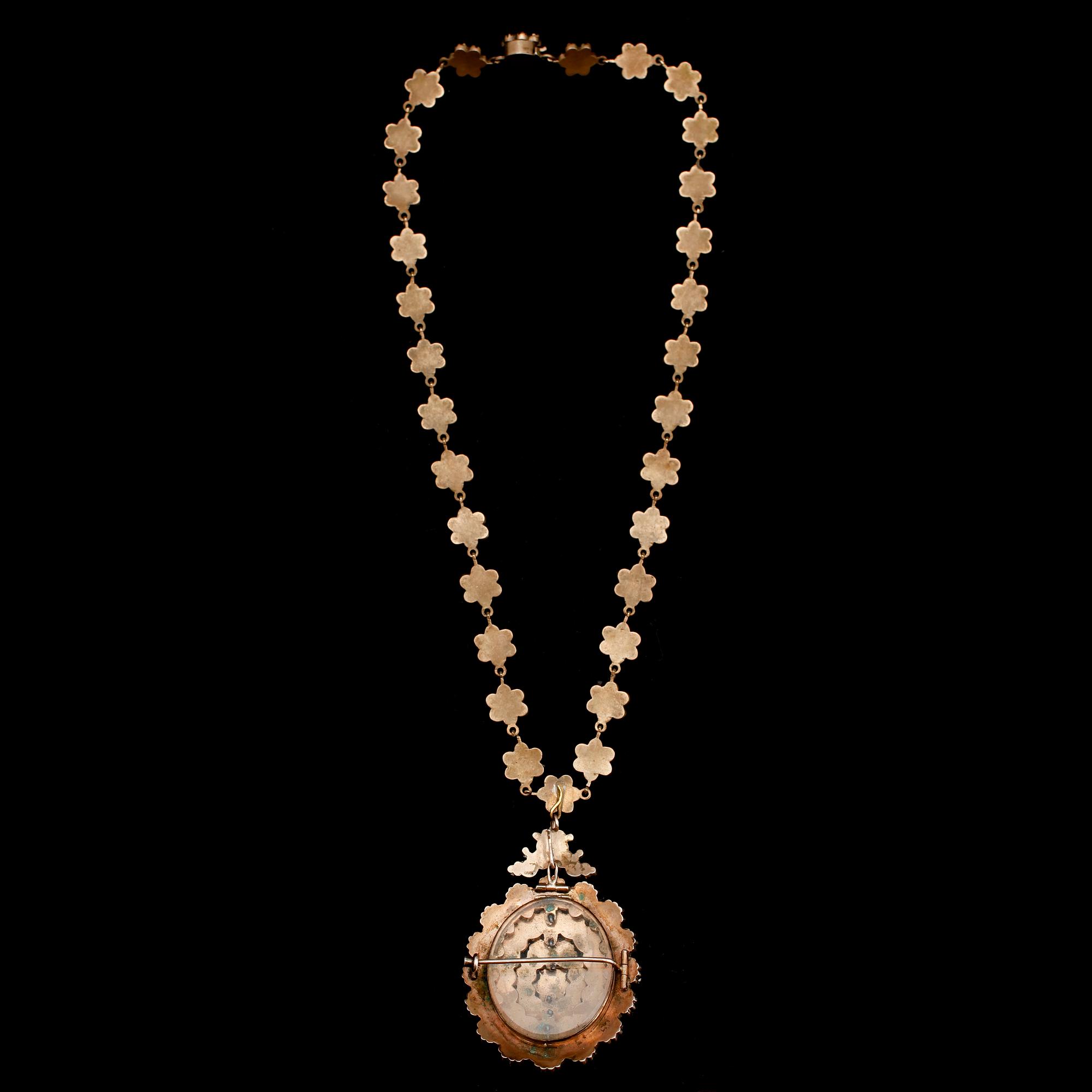 COLLIER MED HÄNGE, granater, sekelskiftet 1900.