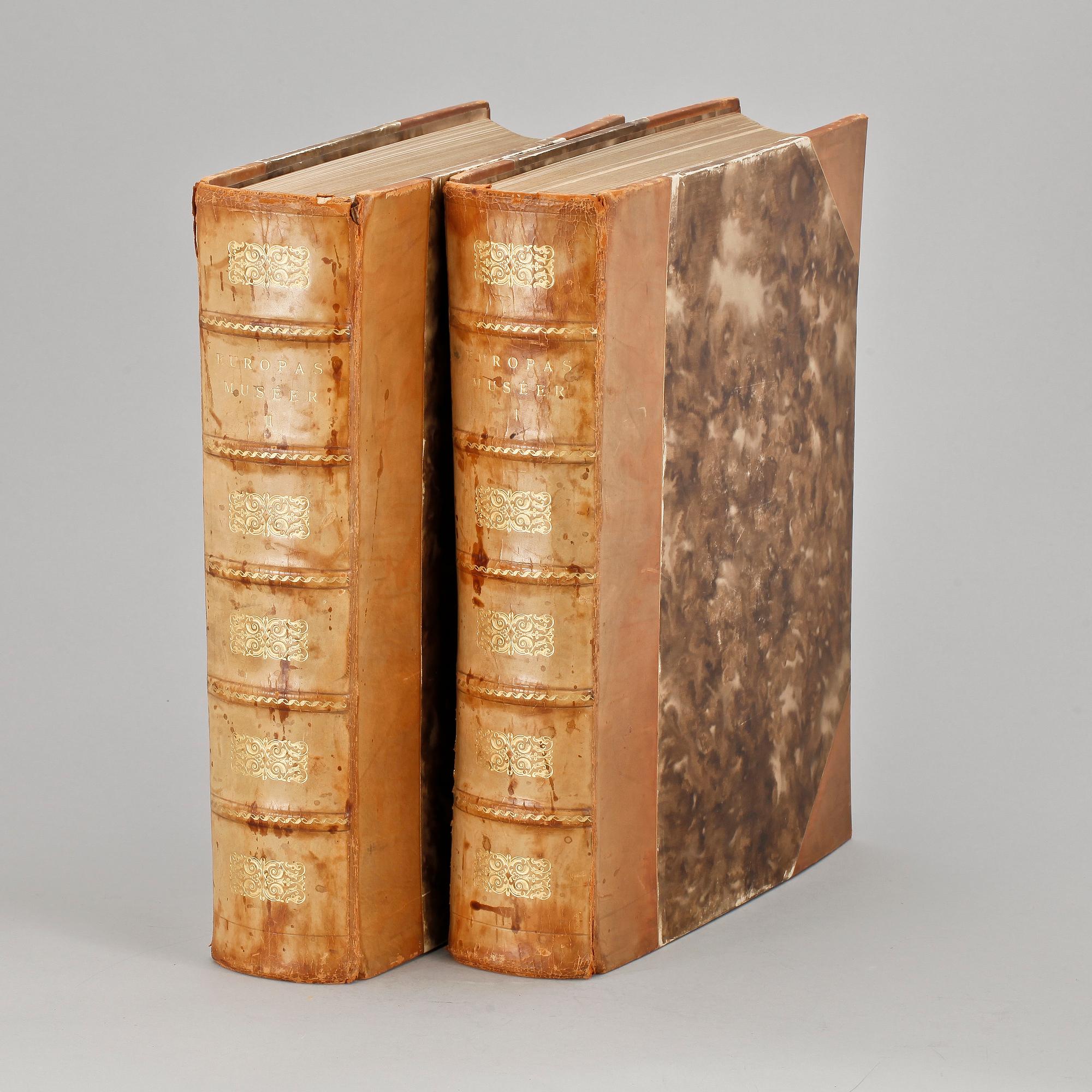 BÖCKER, 2 volymer, "Europas Muséer", Stockholm, Wahlström & Widstrand, 1920.