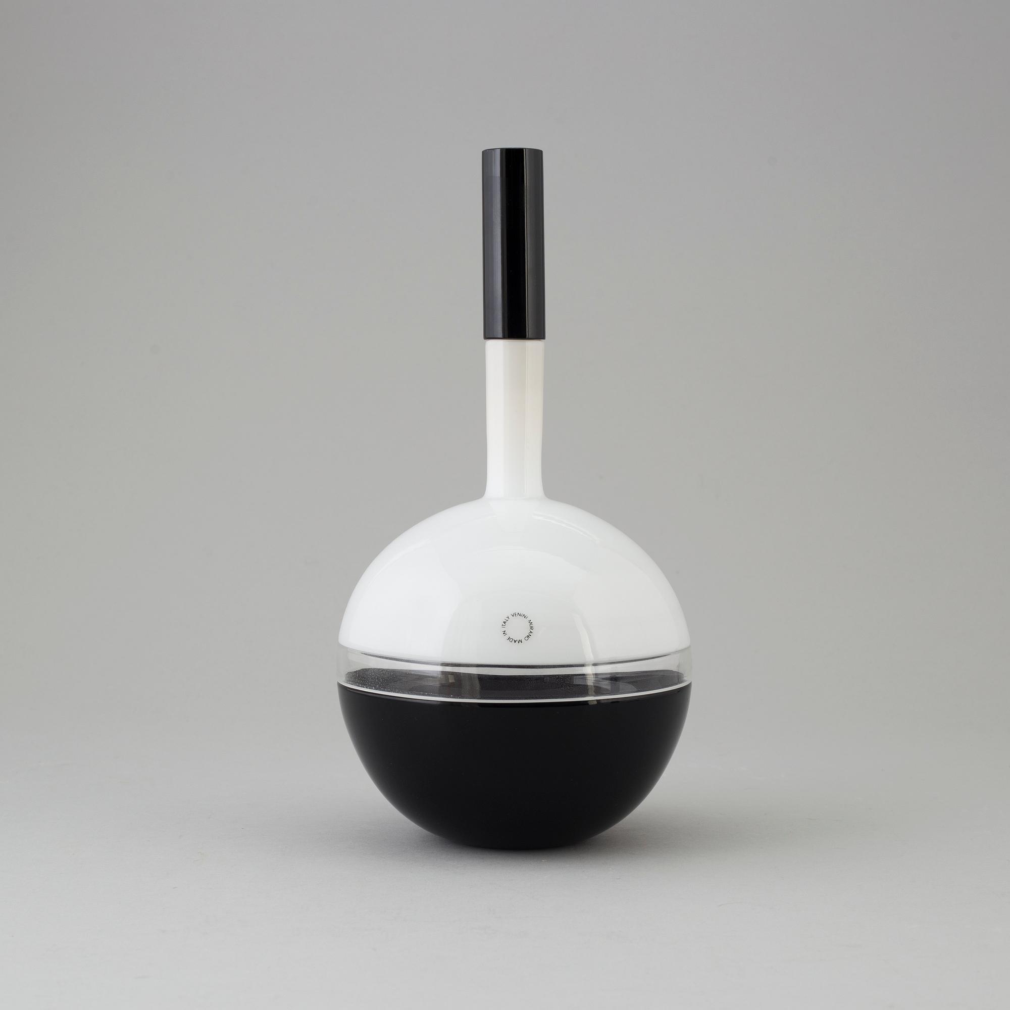 TIMO SARPANEVA, 'Vire' glass decanter, Venini Murano Italy 1990.