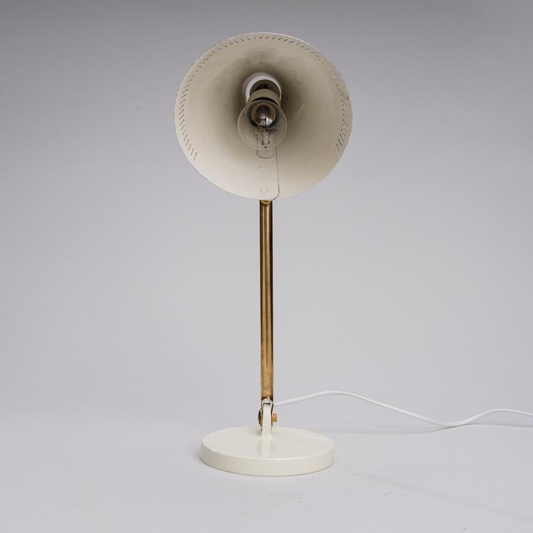 BORDSLAMPA, modell 9222, Paavo Tynell, tillverkad av Taito Oy.
