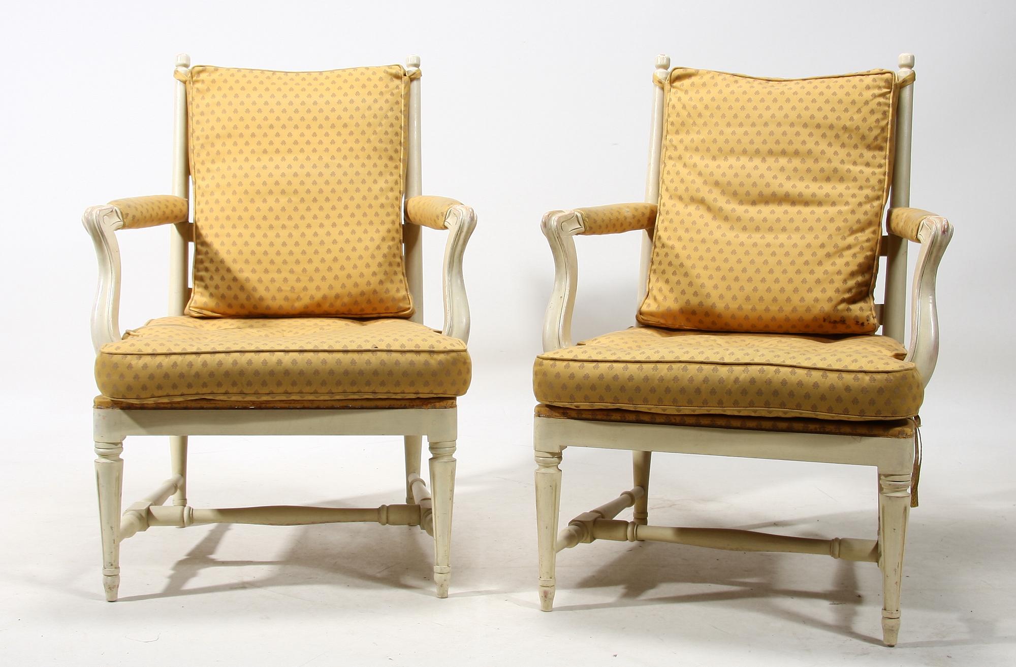 FÅTÖLJER ett par, Gripsholmsmodellen, 1900-tal.