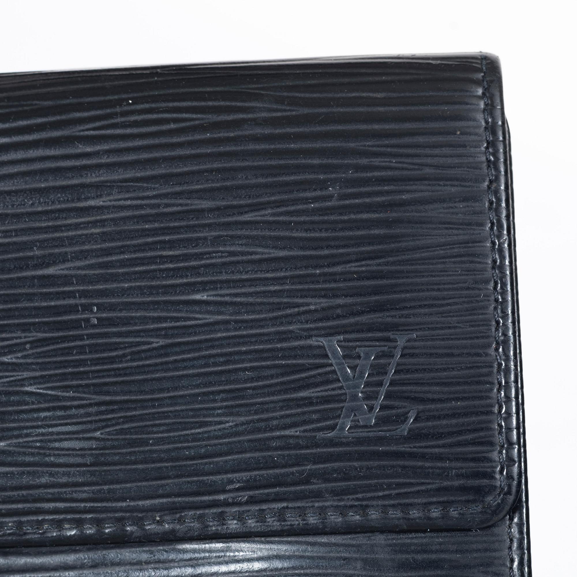 Louis Vuitton, wallet and purse/keyring.