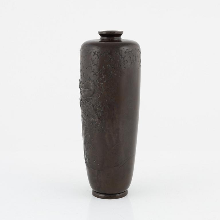 A bronze vase, Japan, Meiji (1868-1912).