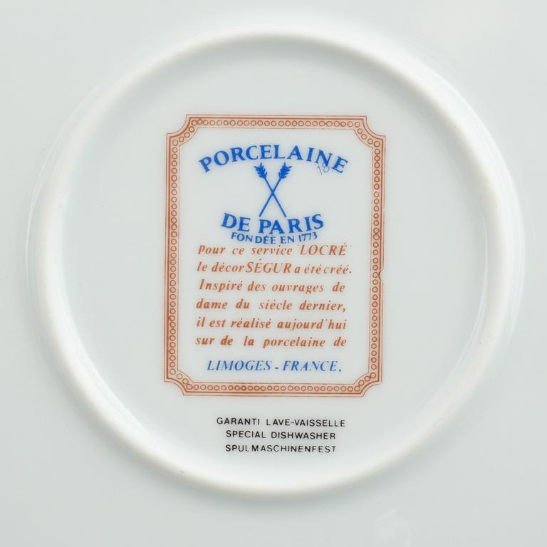 Mat-, kaffe- och teservis, 67 delar, Porcelaine de Paris, Frankrike, sent 1900-tal.