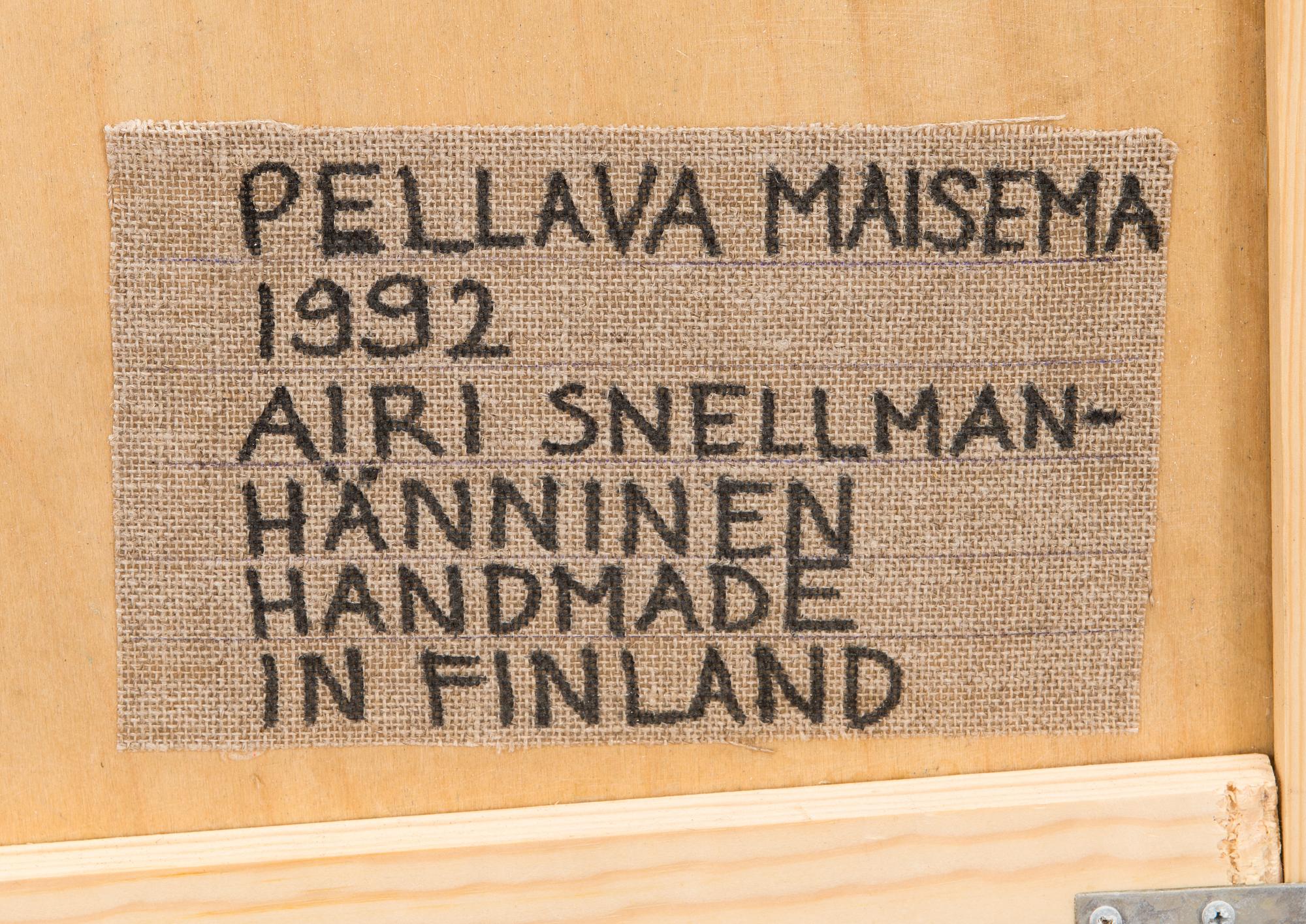 Airi Snellman-Hänninen, taidetekstiili signeerattu Airi Snellman-Hänninen 1992.