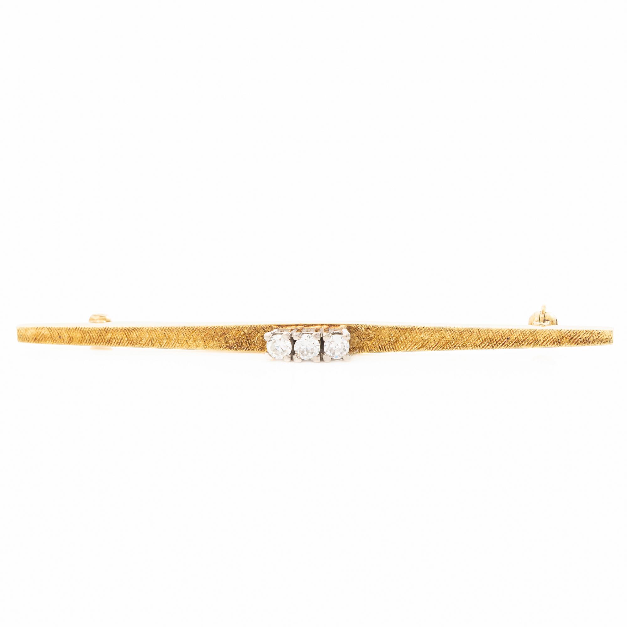 Brooch, 14K gold with old-cut diamonds.