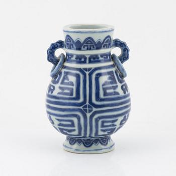A blue and white chinese bronze shaped vase, 20th Century.