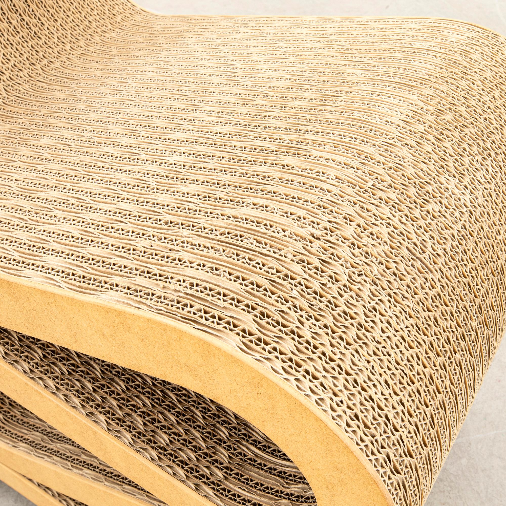 Frank Gehry, "Wiggle side chair", Vitra, 1900-talets senare del.