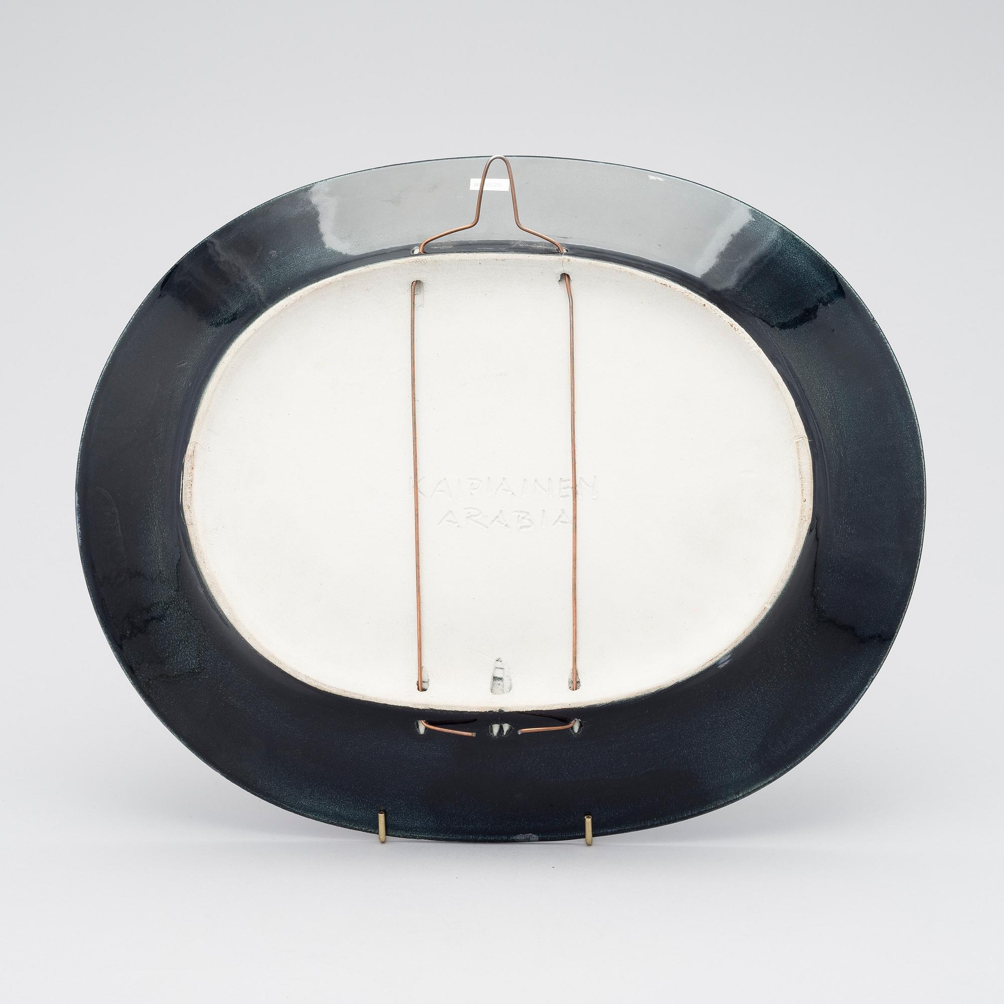 BIRGER KAIPIAINEN, KERAMIIKKAVATI. Sign. Kaipiainen, Arabia. 1970-luku.