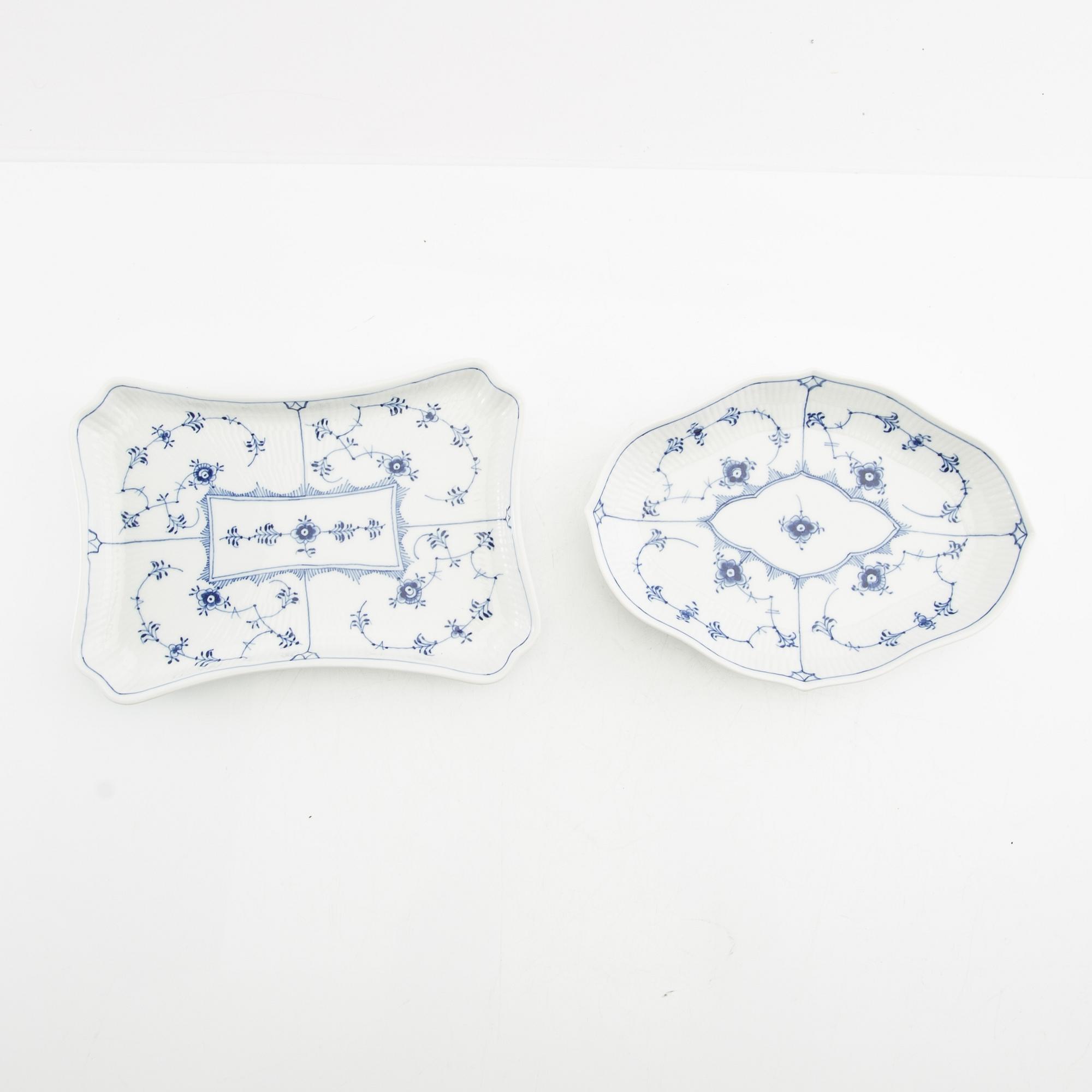 Servis 31 dlr "Musselmalet rifflet" Royal Copenhagen Danmark 1900-talets senare del porslin.