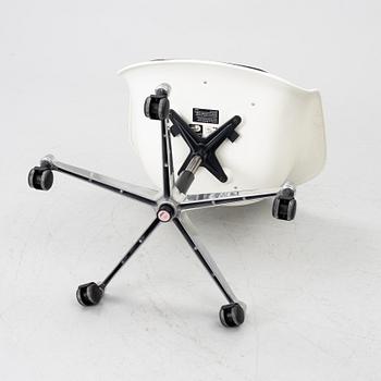Charles & Ray Eames, a 'Plastic Chair PACC' desk chair, Vitra, 2010.