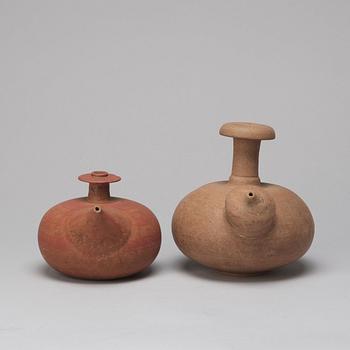 Two Sawankhalok kendis, Thailand, presumably 16th Century.