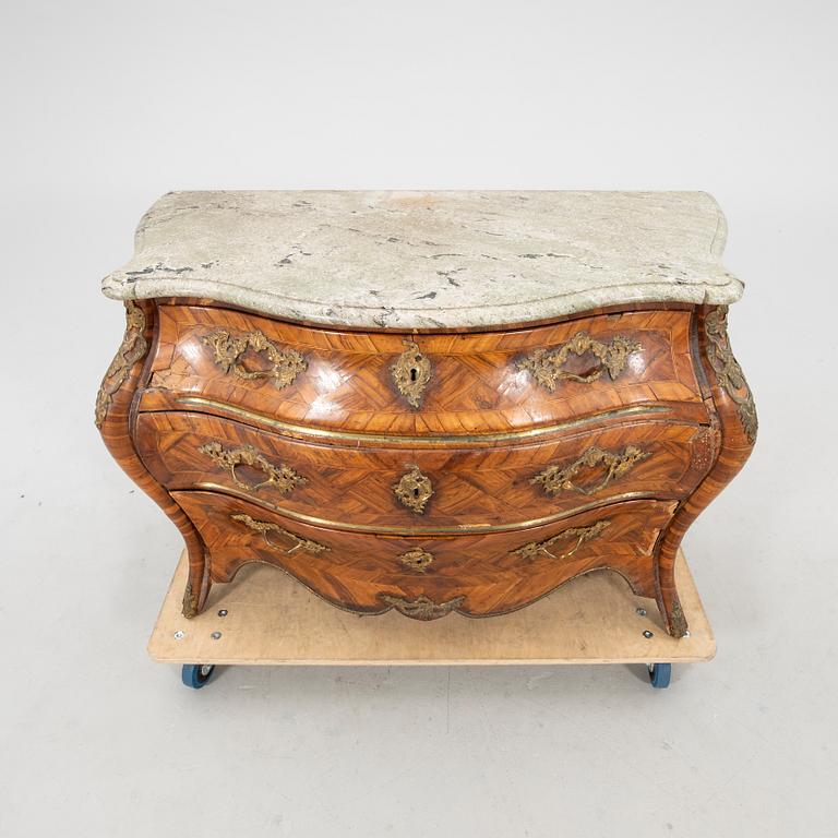 Cabinet Rococo, mid-18th century.