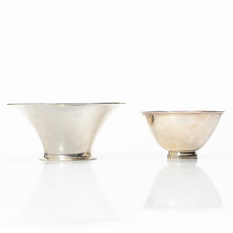 Two silver bowls, KGM GAB Uppsala 1931, and CG Hallberg Stockholm 1960.
