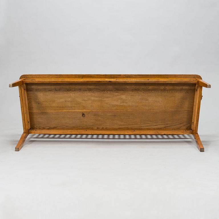 An early 20th century sofa for Billnäs.