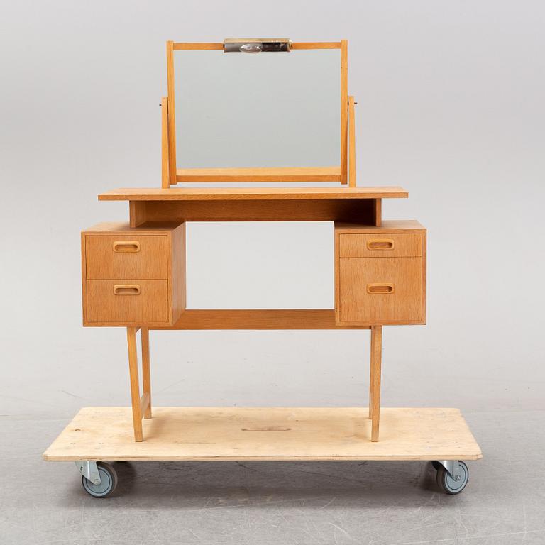 An oak dressing table, Glas&Trä, 1961.