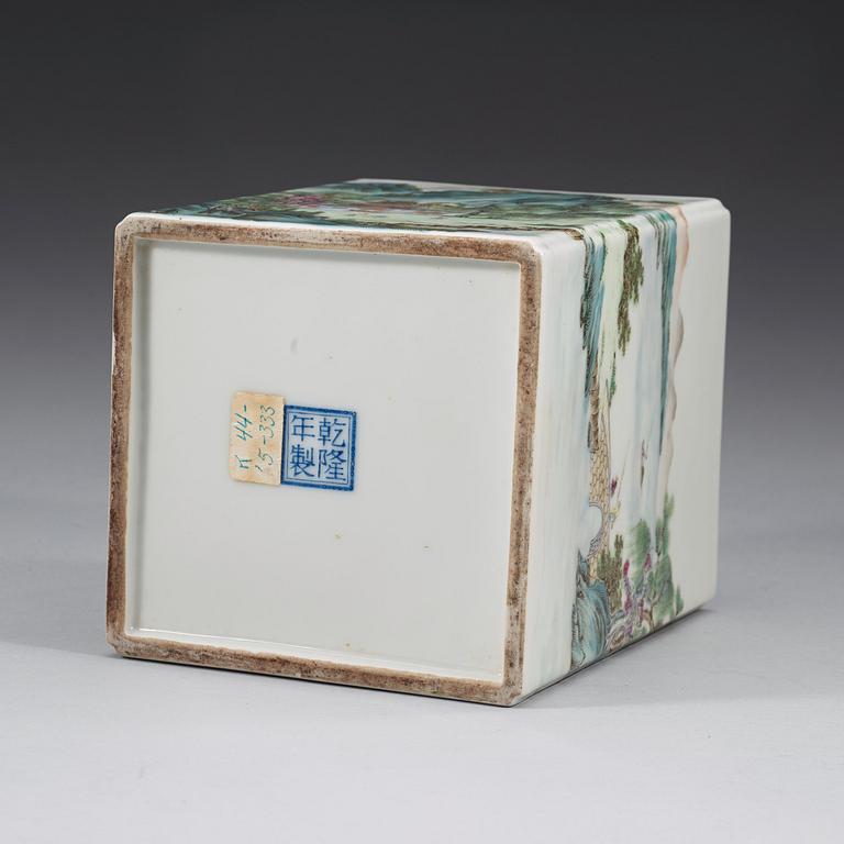 A square enameled brushpot, 20th Century with Qianlong four characters mark in blue.