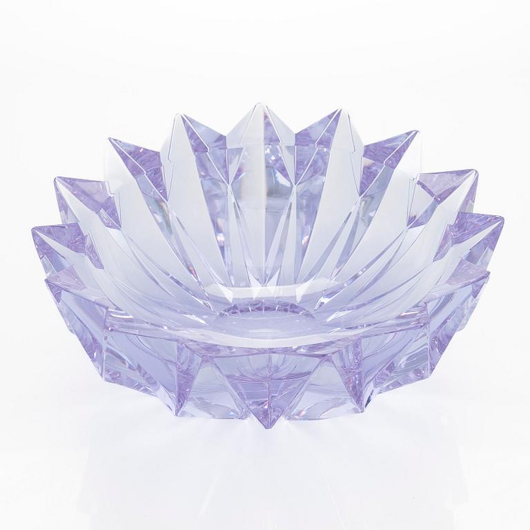 Aimo Okkolin, A 'Water lily' bowl, signed Aimo Okkolin Riihimäen Lasi Oy.