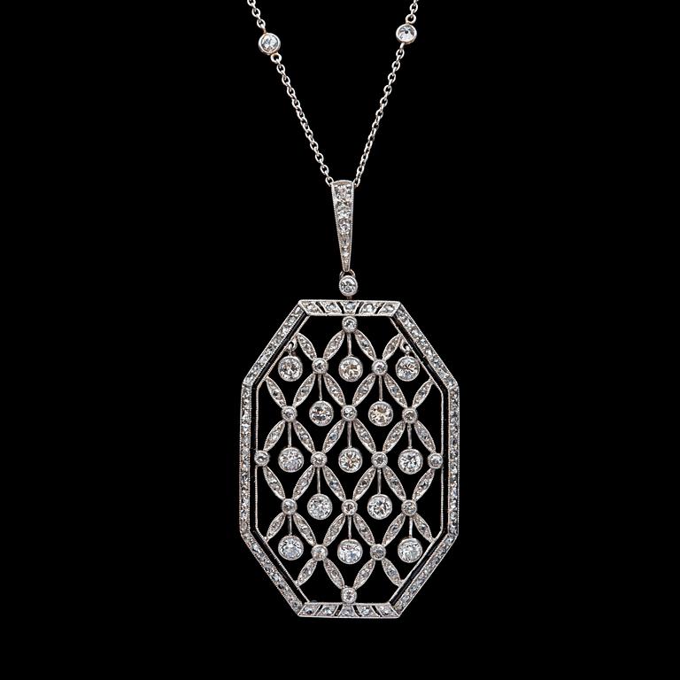 An Edwardian onyx and 1.50 cts old-cut diamond necklace.