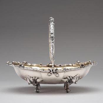 A Russian 19th century parcel-gilt silver fruit basket,  St. Petersburg 1861.