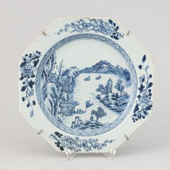 A group of 11 blue and white dinner plates, Qing dynasty, Qianlong (1736-95).