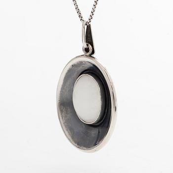 Torbjörn Tillander, a silver necklace for Kalevala Koru, 1958.