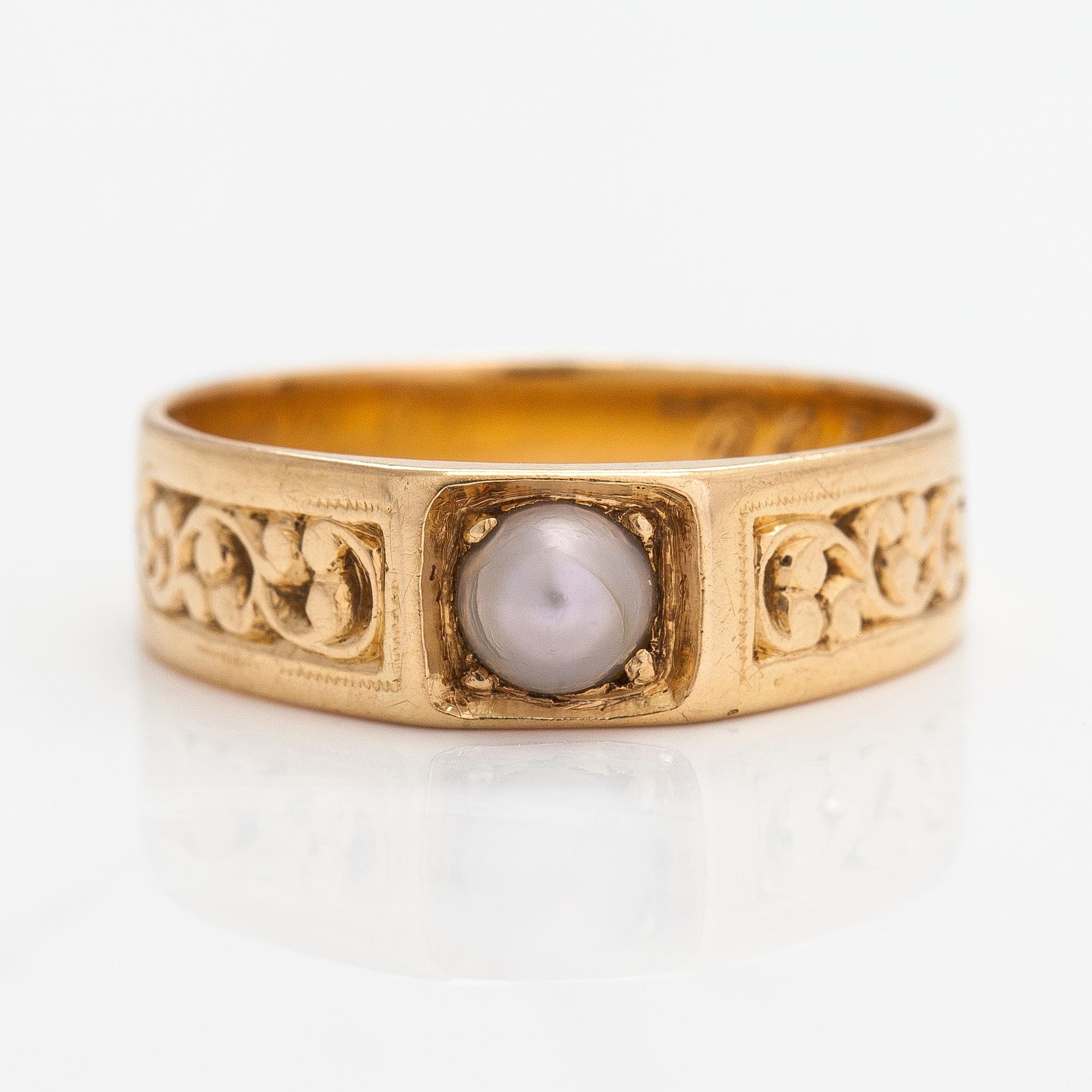 Otto Roland Mellin, Ring, 18K guld och odlad pärla. Helsingfors 1885.