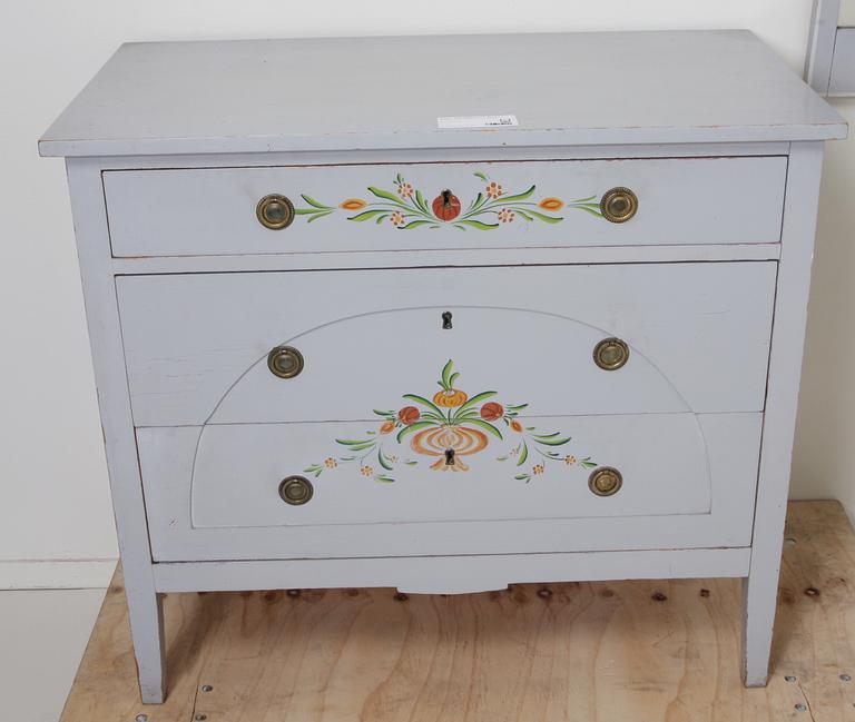 SOVRUMSMÖBEL, 3 delar, gustaviansk stil, 1900-tal.