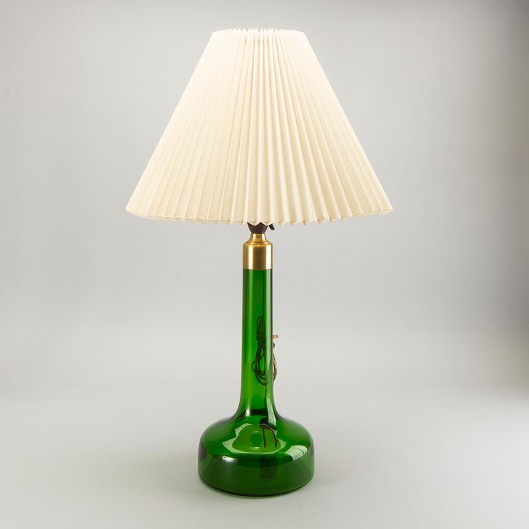 Bordslampa, glas, Holmegaard, Danmark, 1900-talets andra hälft.