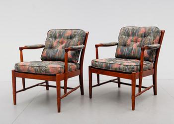 KARMFÅTÖLJER, 1 par, Bröderna Andersson, 1900-talets andra hälft.